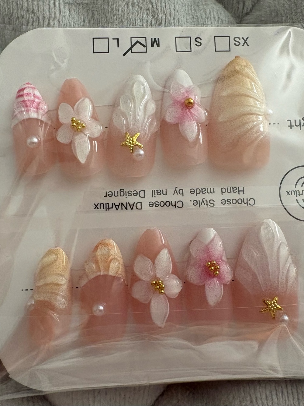 Peach Pink Floral 3D Press-On Nail Set Size Medium
